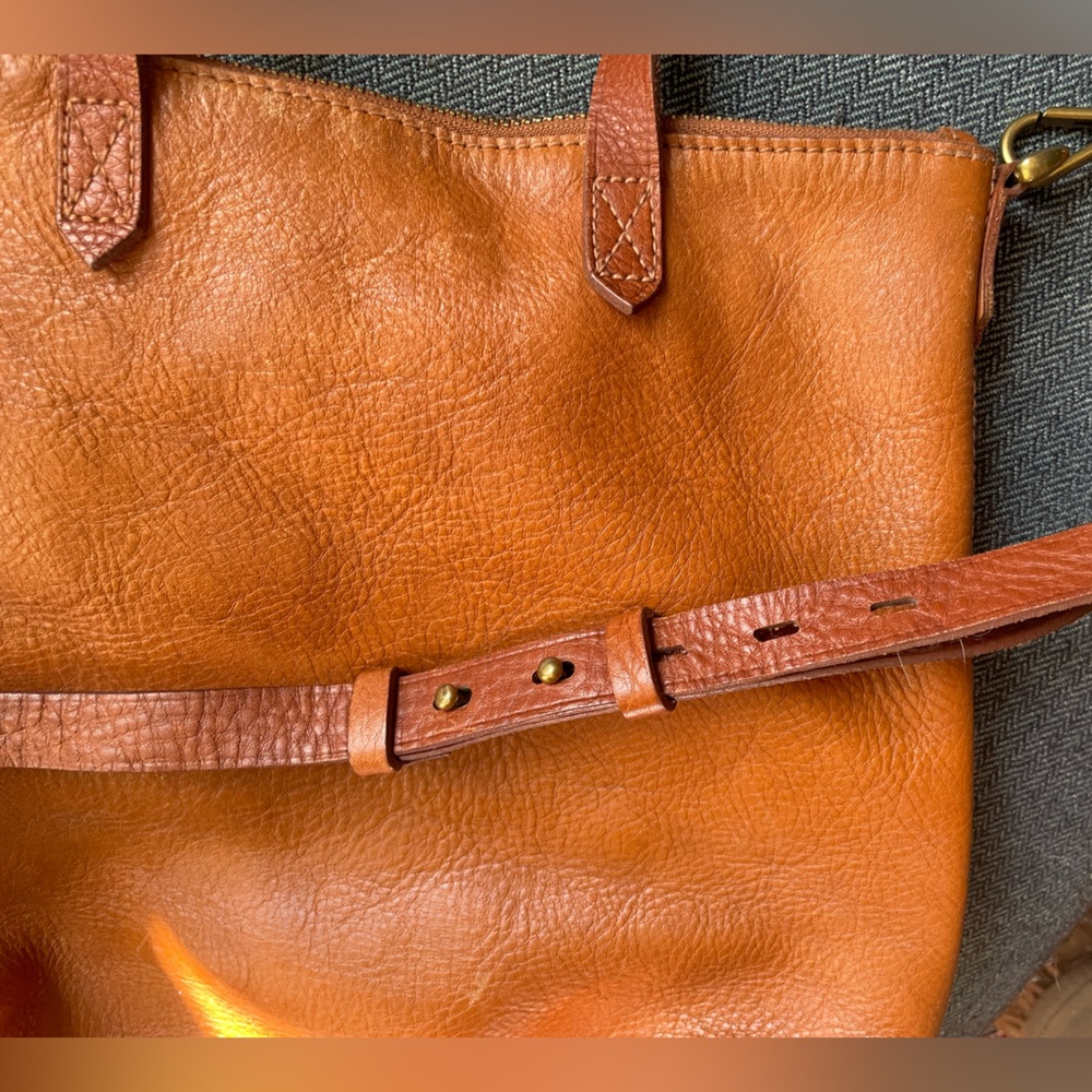 Madewell zip top transport crossbody leather bag - Picture 6 of 8